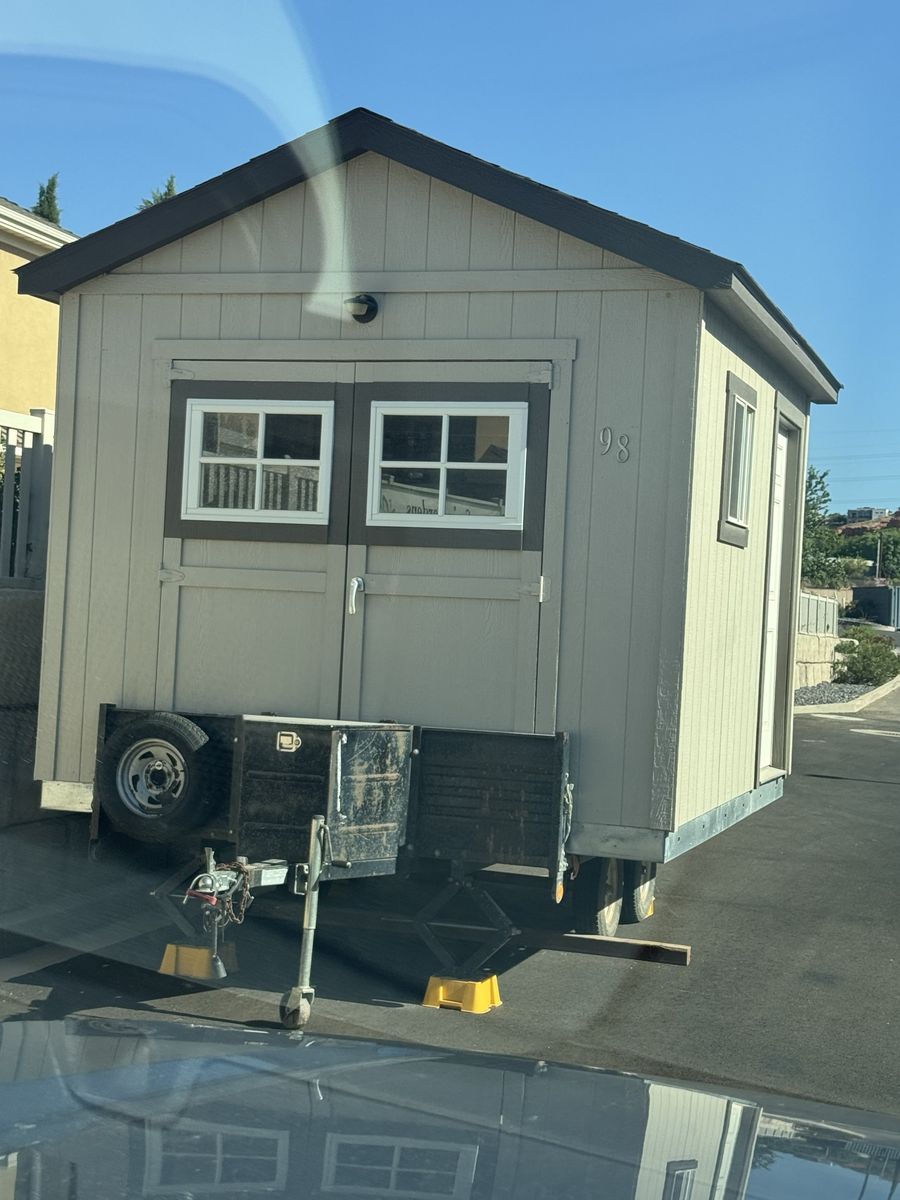 Office With Flatbed trailer