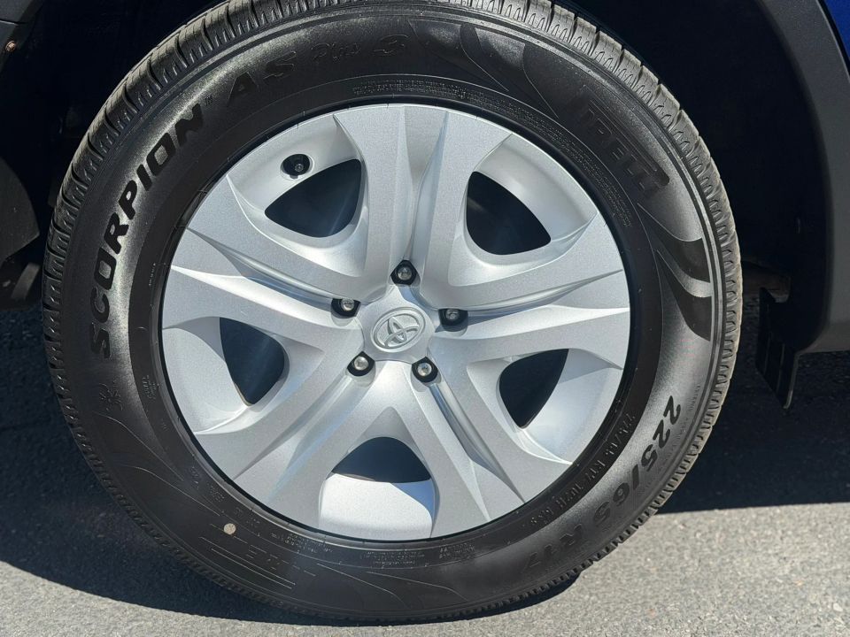 Main image 5