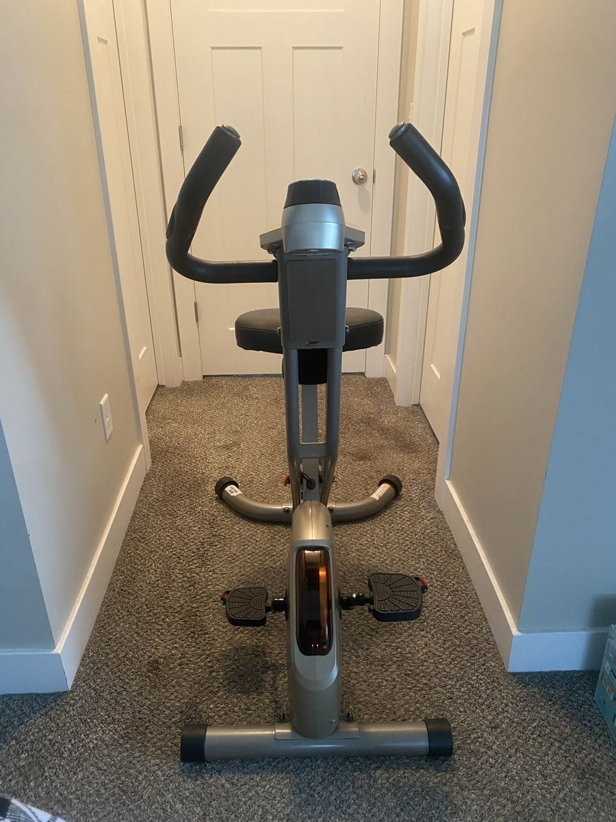 Exerpeutic Exercise Bike – Great Condition – Adjustable Resistance and Digital Display