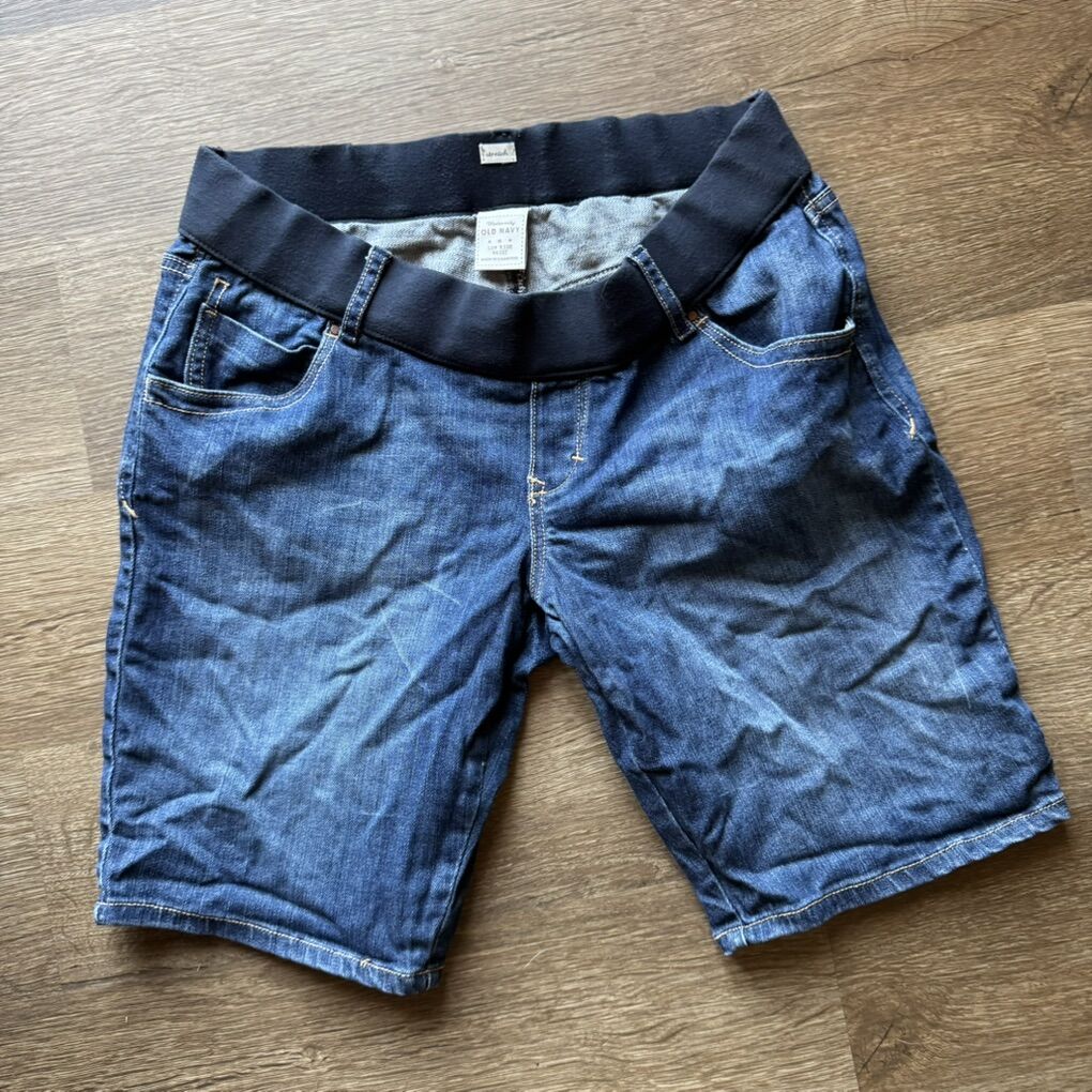 Old Navy Low Rise Waist Maternity Stretch Shorts L