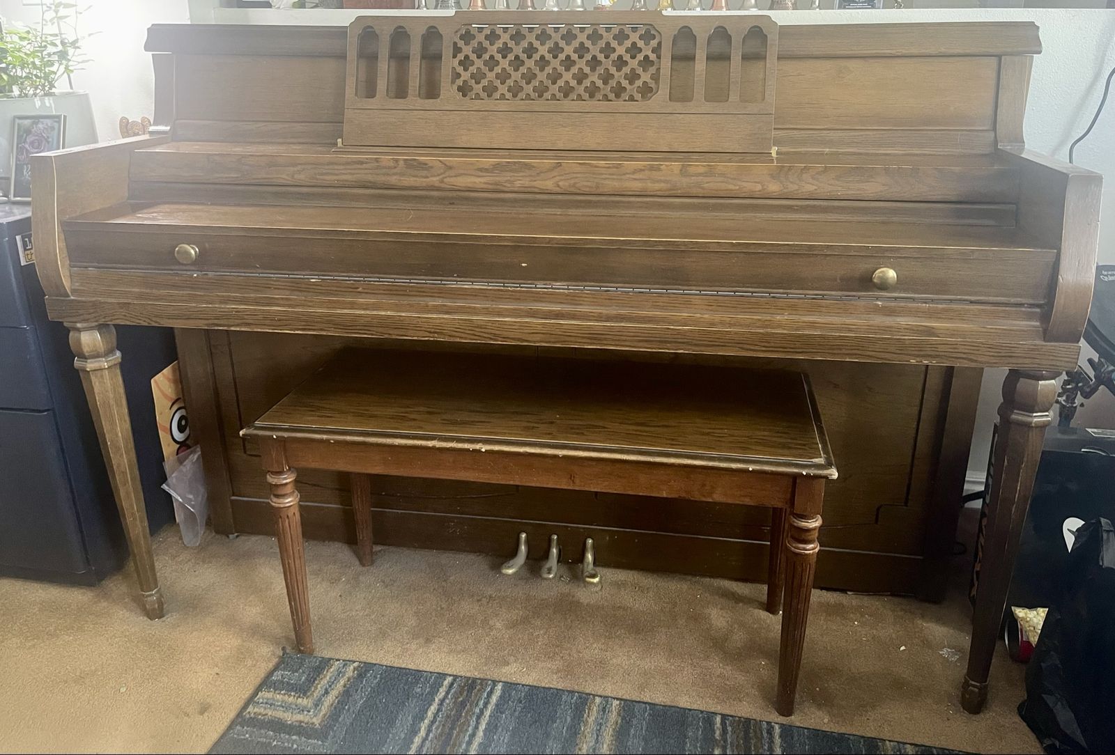 Free Piano (not for rent)