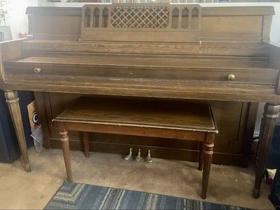 Free Piano (not for rent)