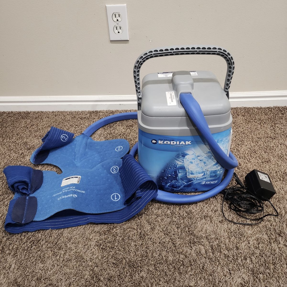 BREG KODIAK CARE POLAR CARE ICE THERAPY COOLER w/ SHOULDER PAD AFTER SURGERY ESSENTIAL WORKS GREAT!