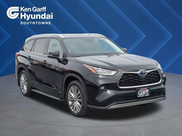 2022 Toyota Highlander Platinum