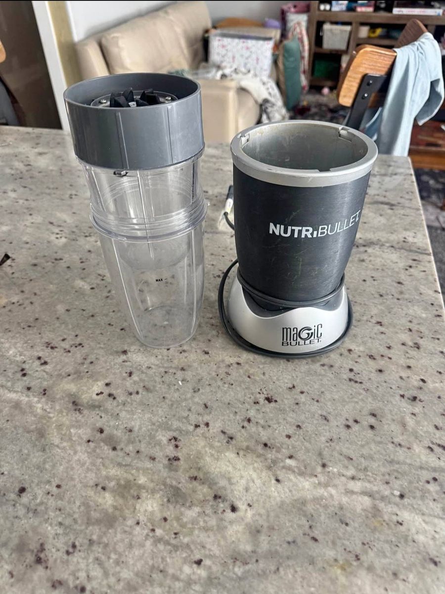 Magic Bullet NutriBullet Personal Blender | 250W Motor Base & Mixing Cup