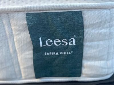 Queen Size Mattress, Firm, Like New, Perfect Condition