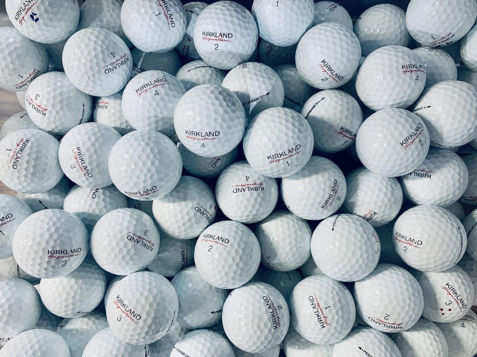 Hundreds like new Kirkland “Signature” golf balls