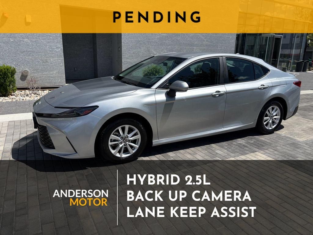 2025 Toyota Camry LE