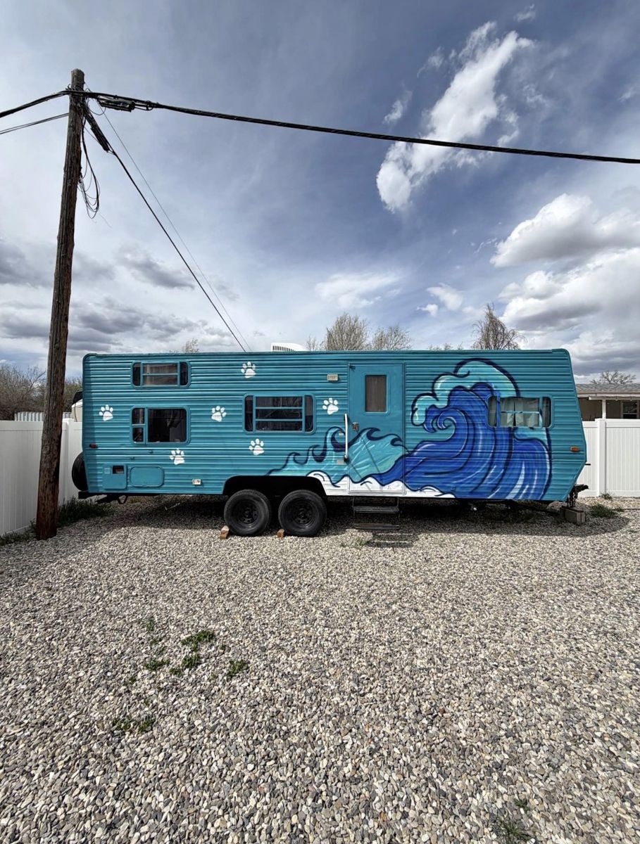 27 foot camping trailer