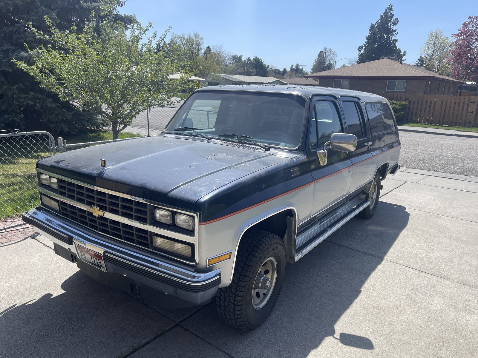 1990 CHEVROLET SUBURBAN V1500