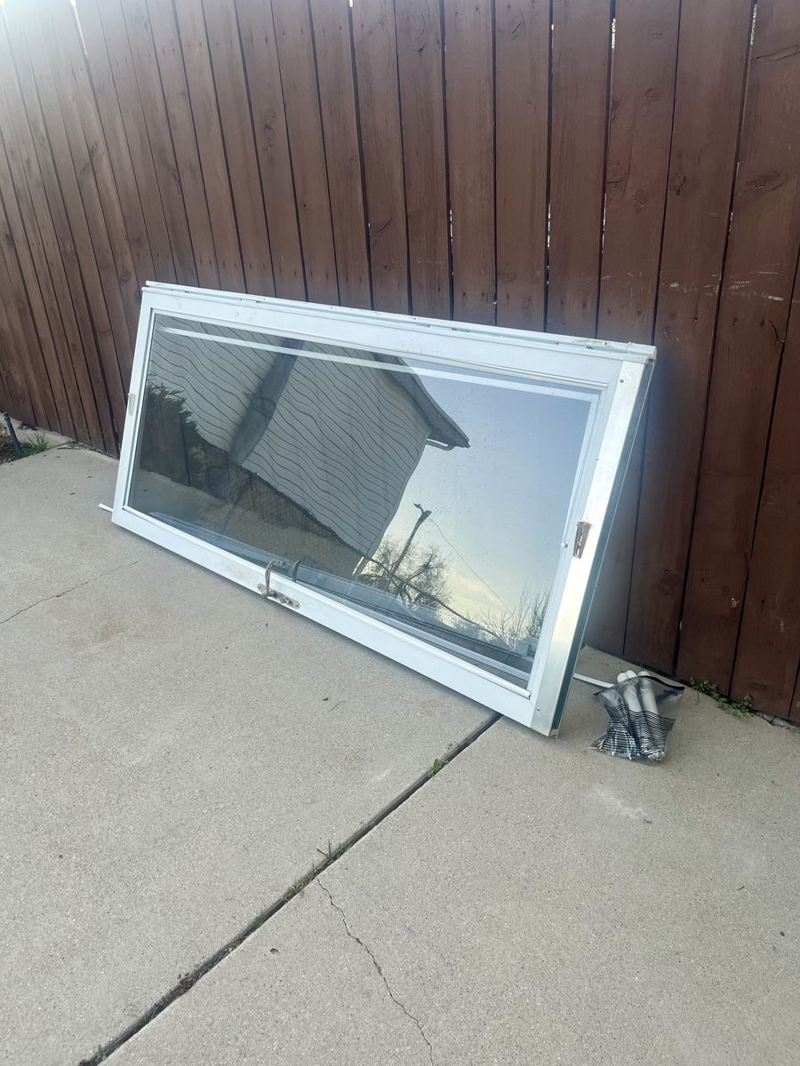 Larson Fullview 36-in x 81-in White Storm Door-$20