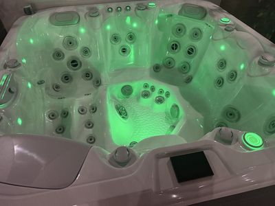 New Hot Tub – 60 Jets, 3 Pumps, Bluetooth, Wi-Fi, Waterfall, Balboa Controls | Save Thousands