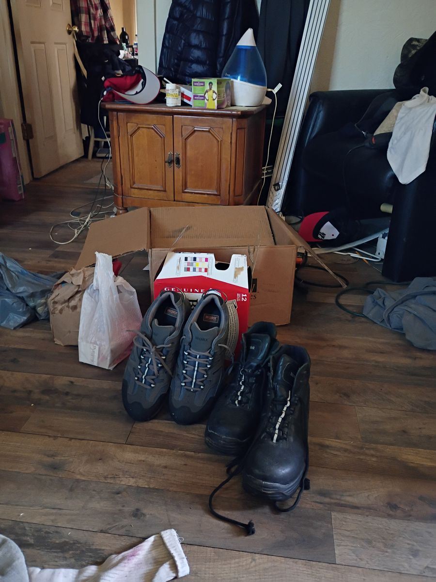 Work shoes