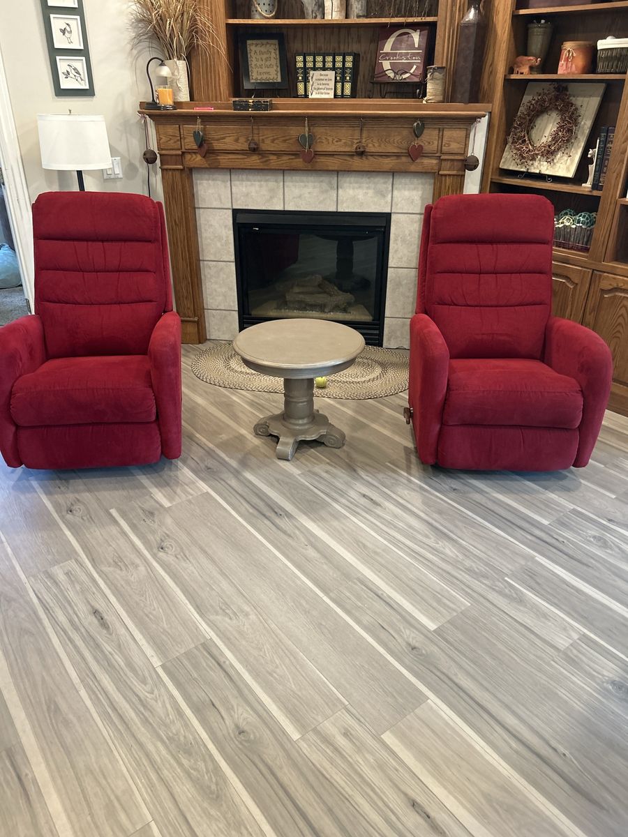 Swivel, reclining LaBoy recliner chair