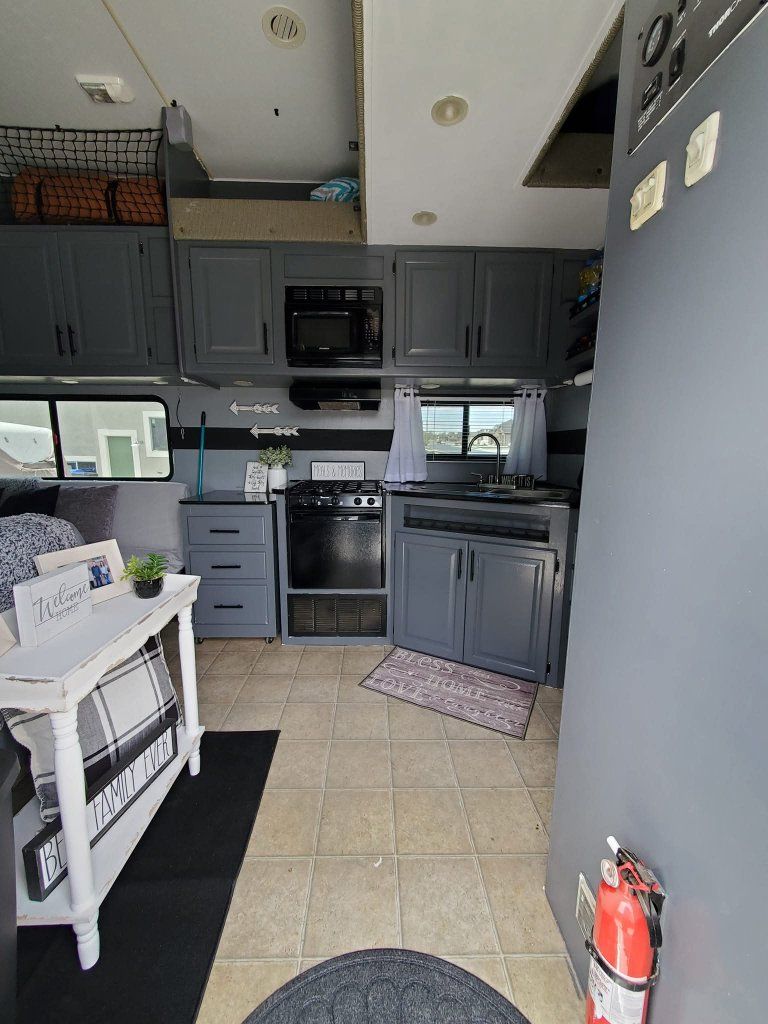 Main image 2