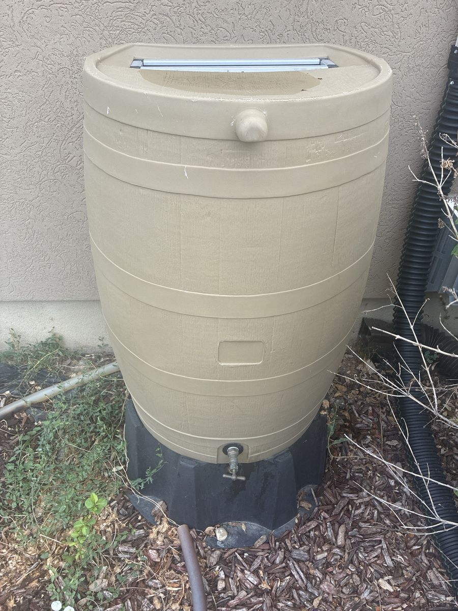 Rain barrel 50-gallon