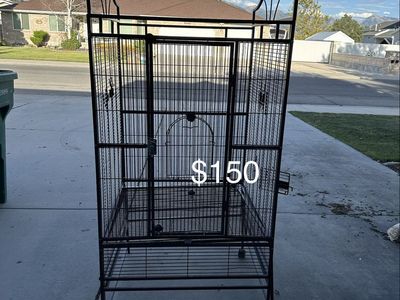 Parrot cage