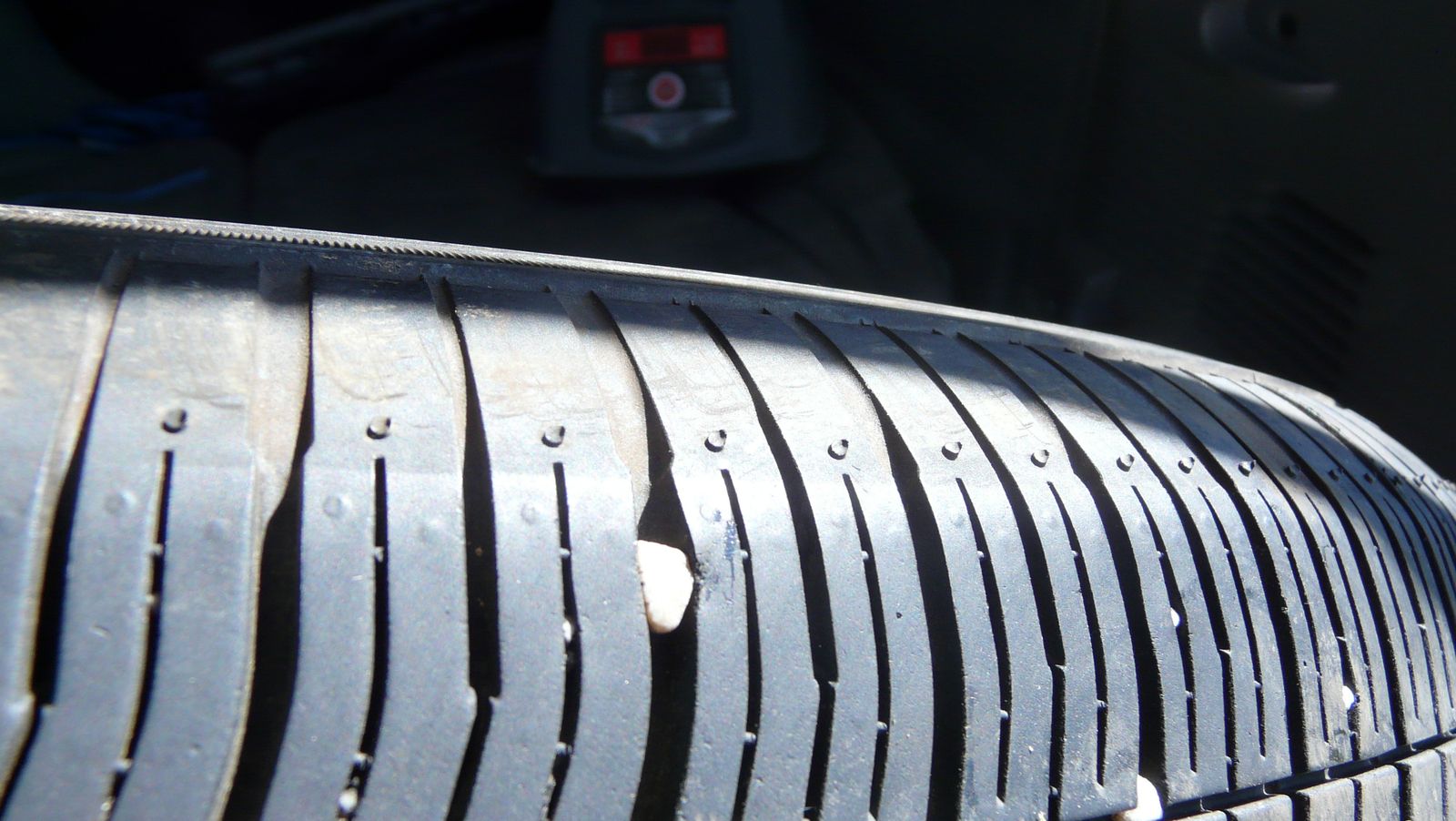 1 NEVER MOUNTED ALL WEATHER TIRE 235/65/R17  ONE ONLY