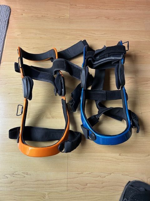 2 DonJoy Knee Braces