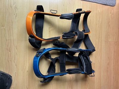 2 DonJoy Knee Braces
