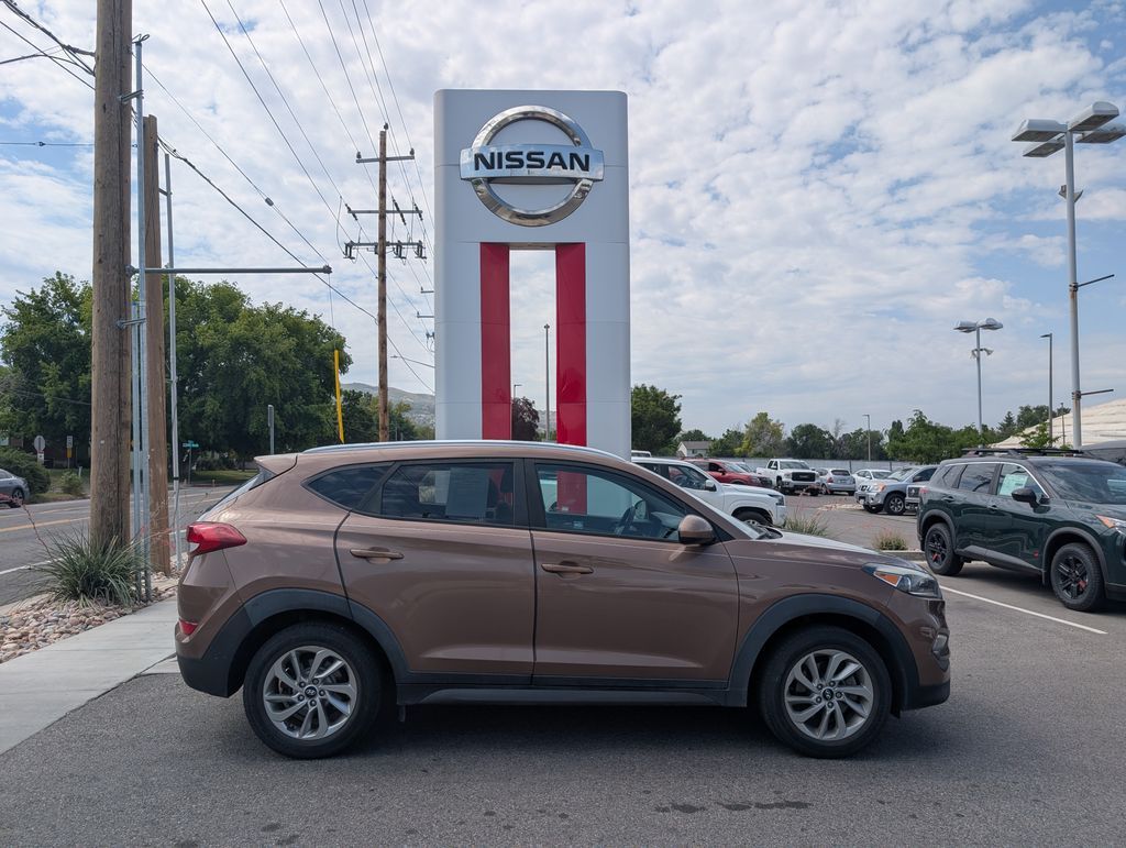 2016 Hyundai Tucson SE