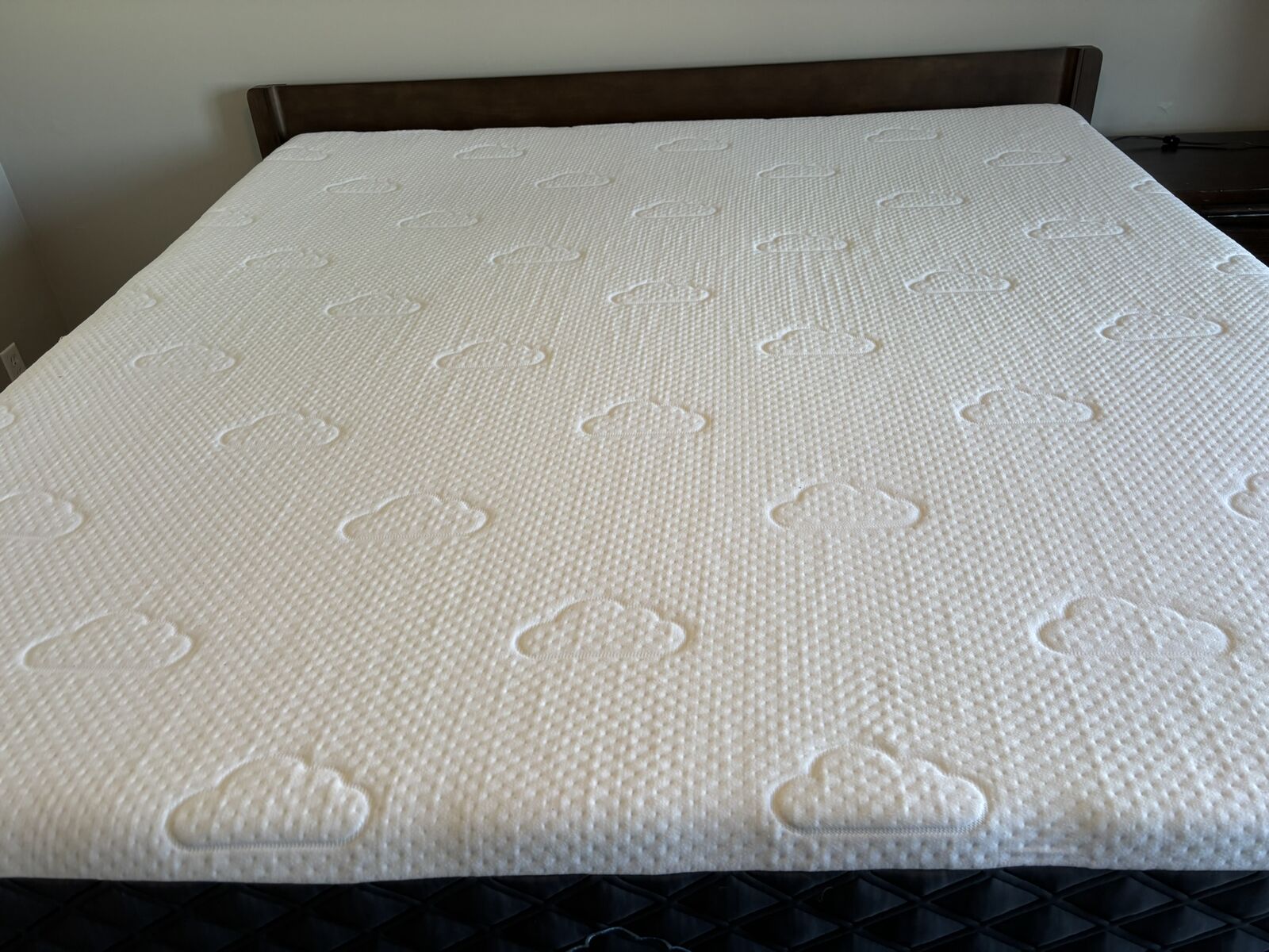 PUFFY LUX Hybrid King Mattress Medium-Plush