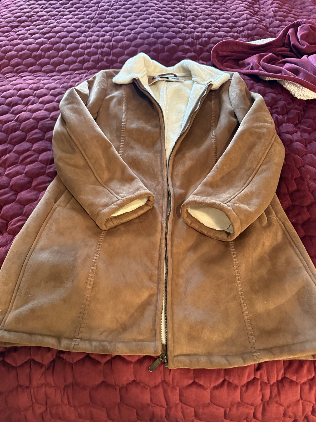 Women Coats, Jackets and bibs