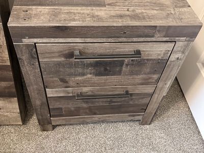 Rustic Weathered Wood Bedroom Set with Storage Bed and Dressers