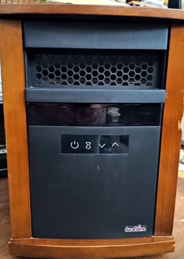 Duraflame Infrared Quartz Electric Space Heater, Wood Cabinet, Used Good Condition