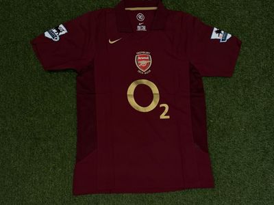Nike Arsenal Henry 14 Highbury O2 2005/06 Commemorative Soccer Jersey
