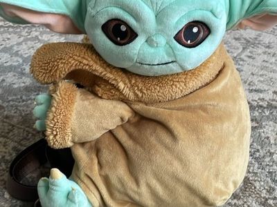 Loungefly Star Wars Child Yoda Plush Backpack Con Exclusive Limited Edition
