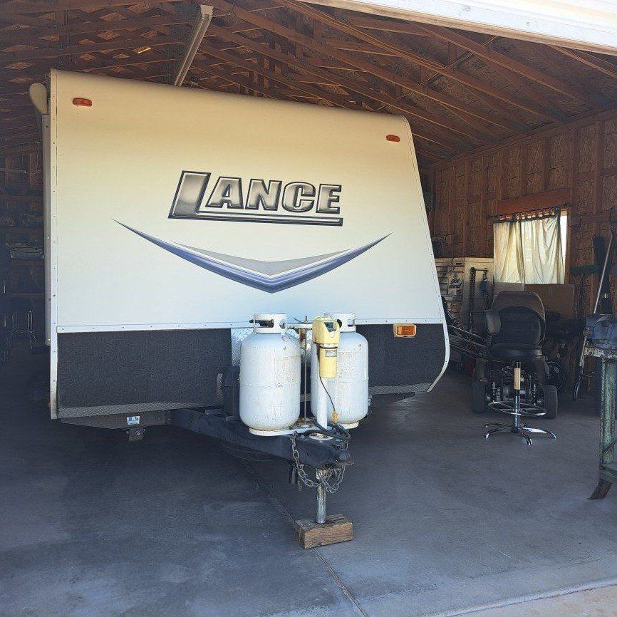 Lance 2285 travel trailer