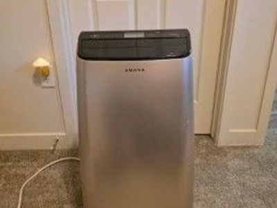 Amana 10,000 BTU Portable Air Conditioner (Complete Window Kit Included)