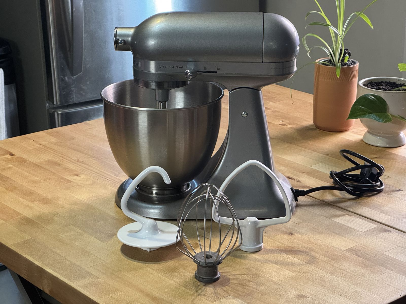 KitchenAid Artisan Mini 3.5QT Stand Mixer - Contour Silver (KSM3311XCU)
