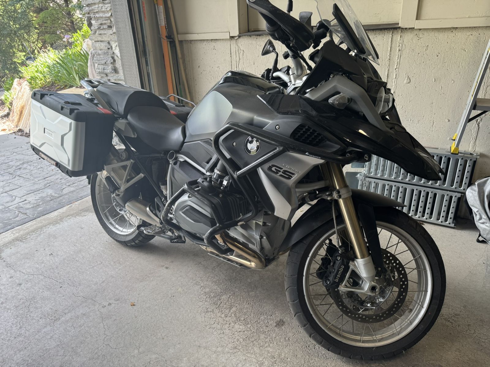 2018 BMW GS 1200 Motorcycle 2400 miles Factory Low Suspension Package