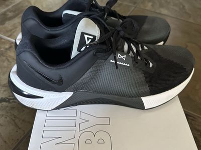 Nike Metcon 10 (mens, size 11)