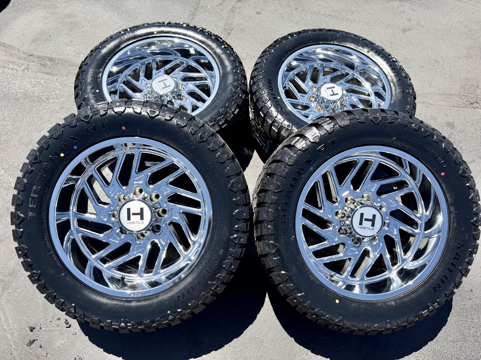 New Chrome Hostile H116 Jigsaw 33x12.50r20 Terramax RT 8x6.5 Dodge Ram Cummins Chevy Silverado 2500 3500 8 lug 3 peak snow rated