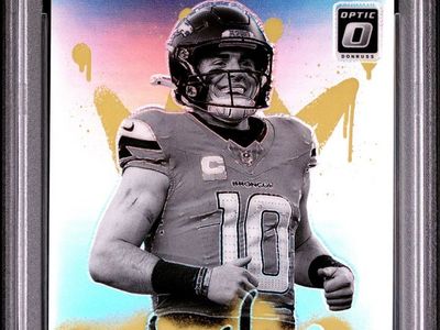 2025 Donruss Optic Bo Nix Sunday Kings #20 PSA 8 NM-MT