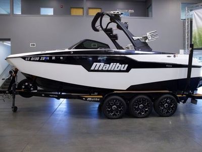 2021 Malibu M220 Boats