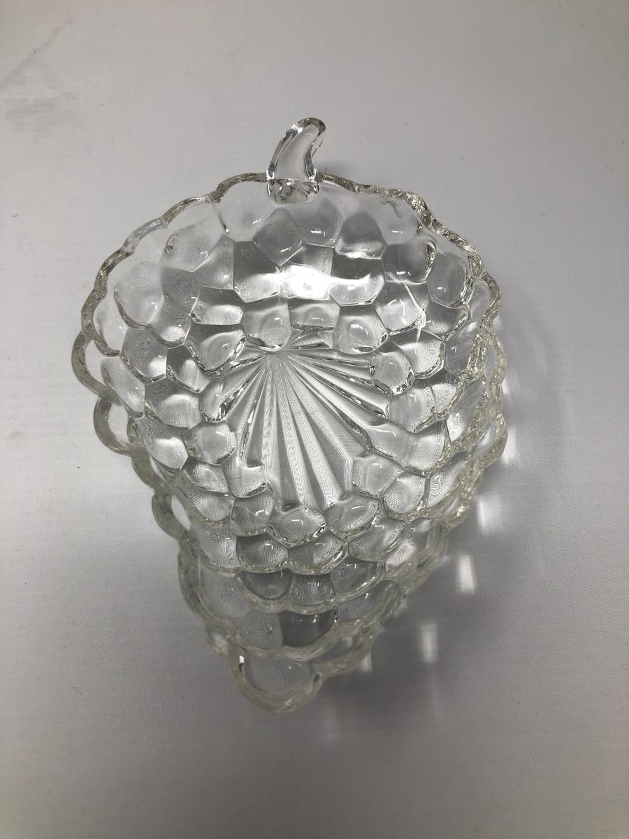 Vintage Anchor Hocking Clear Glass Grape Design Center Dish – Discontinued