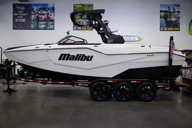 2026 Malibu M242 Boats
