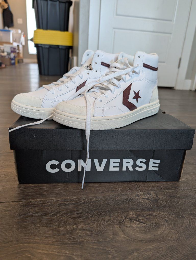 Brand New - Men's Size 10 Midtop Converse