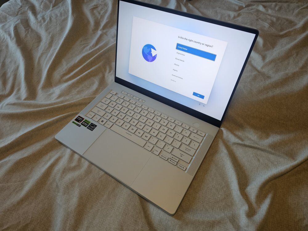 Asus Zephyrus G14 GA403UV