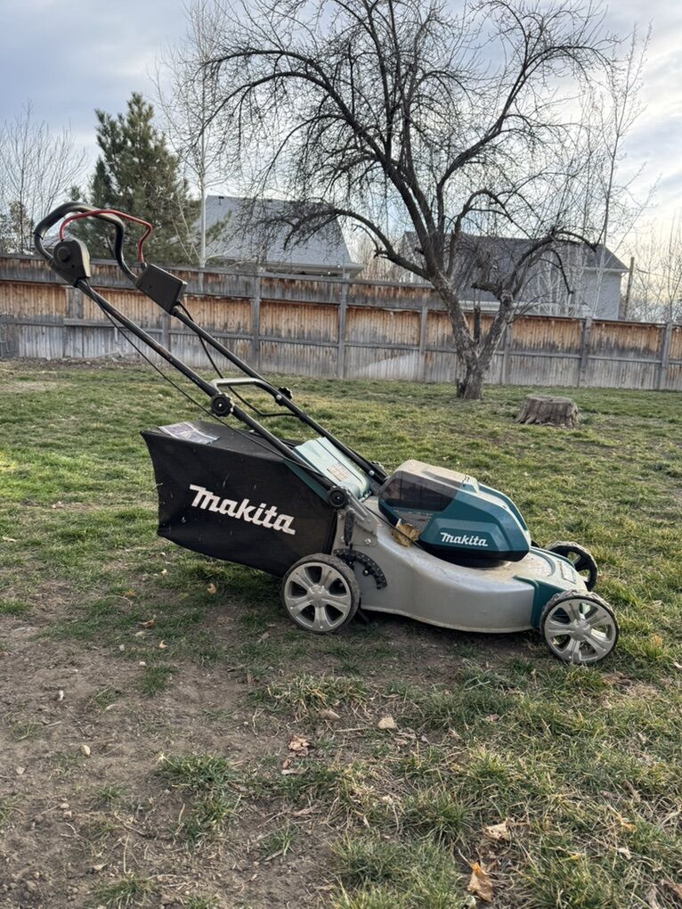 Makita Electric Lawn Mower
