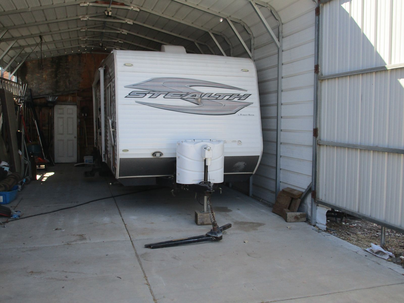2013 STEALTH FOREST RIVER TOY HAULER 24ft