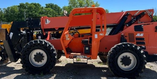 2020 SkyTrak 10042 Telehandler