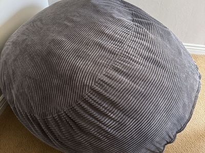 Large Lounge & Co. Bean bag