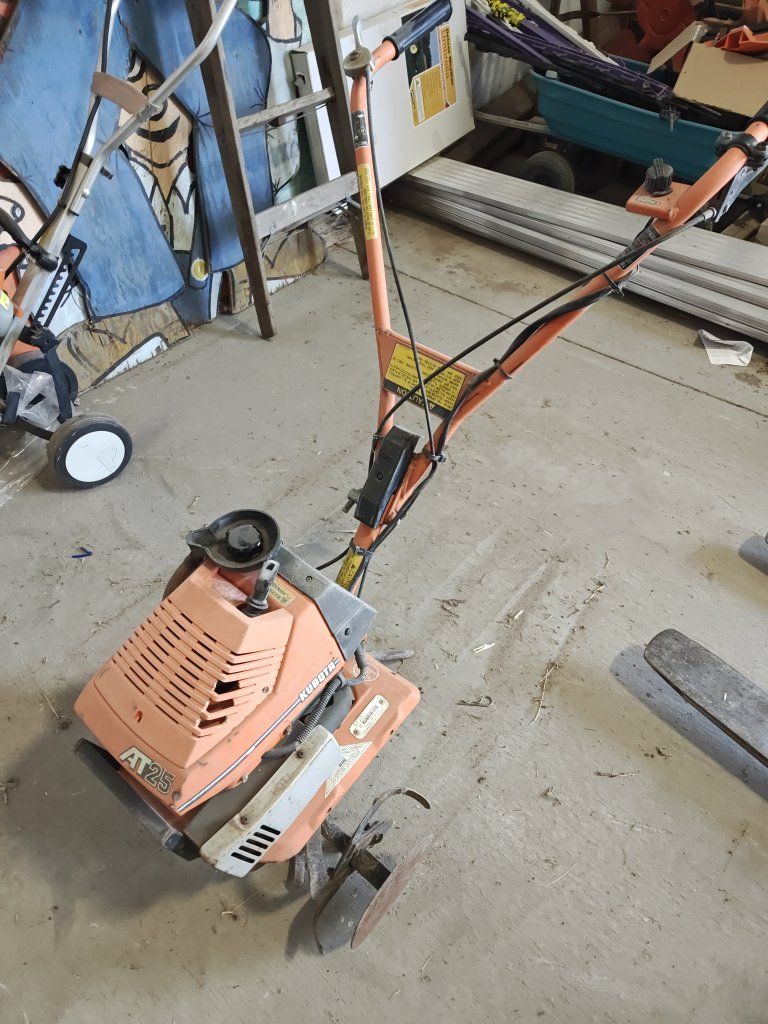 Kubota AT25 Gas Tiller Cultivator GS90V-2TS Engine