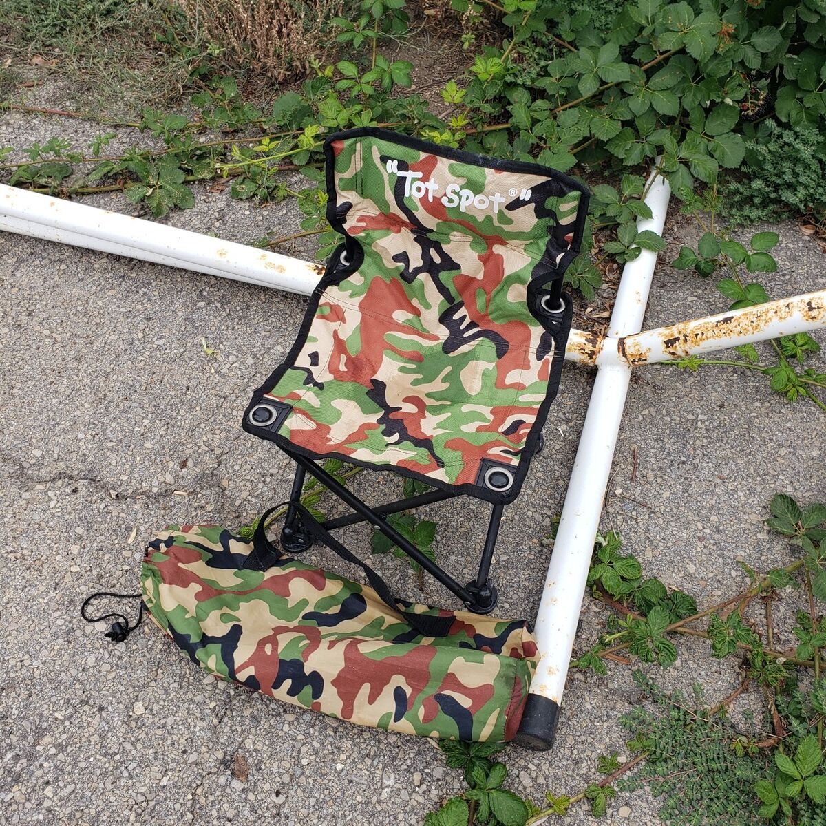 Tot Spot Camo Camp Chair