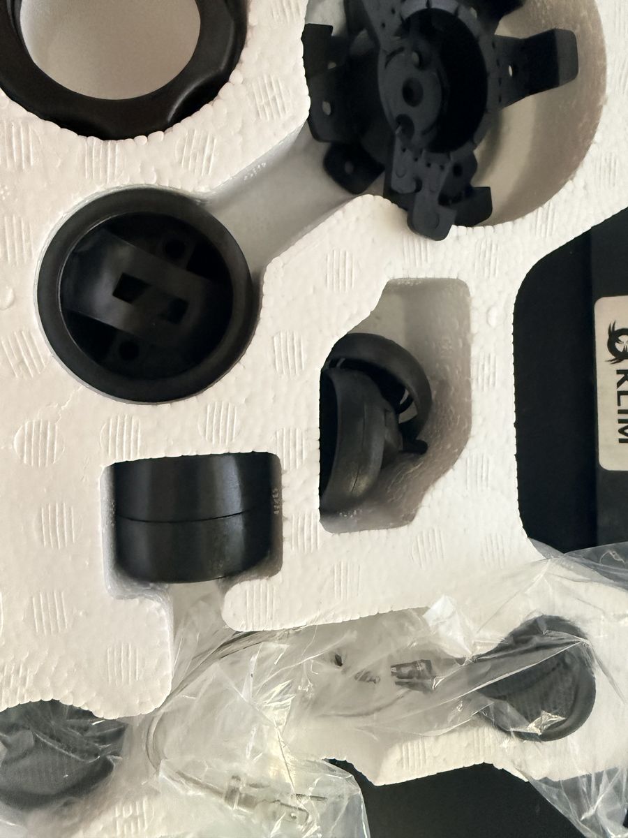Main image 3